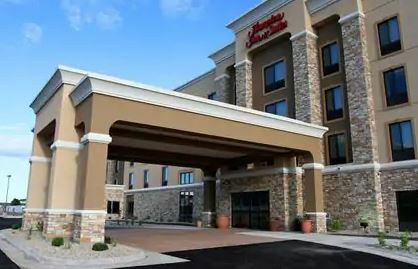 Hampton & Hotel Grand Forks